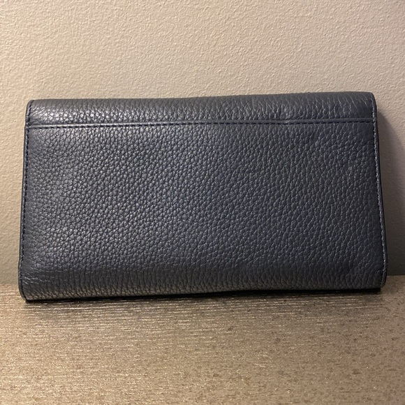 Kate Spade Wallet - Picture 2 of 7